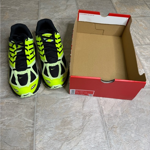 Nike Air Pegasus 2005 Volt Black Mens Shoe Size 11 Lime HQ5403-700 NWT - Picture 1 of 8